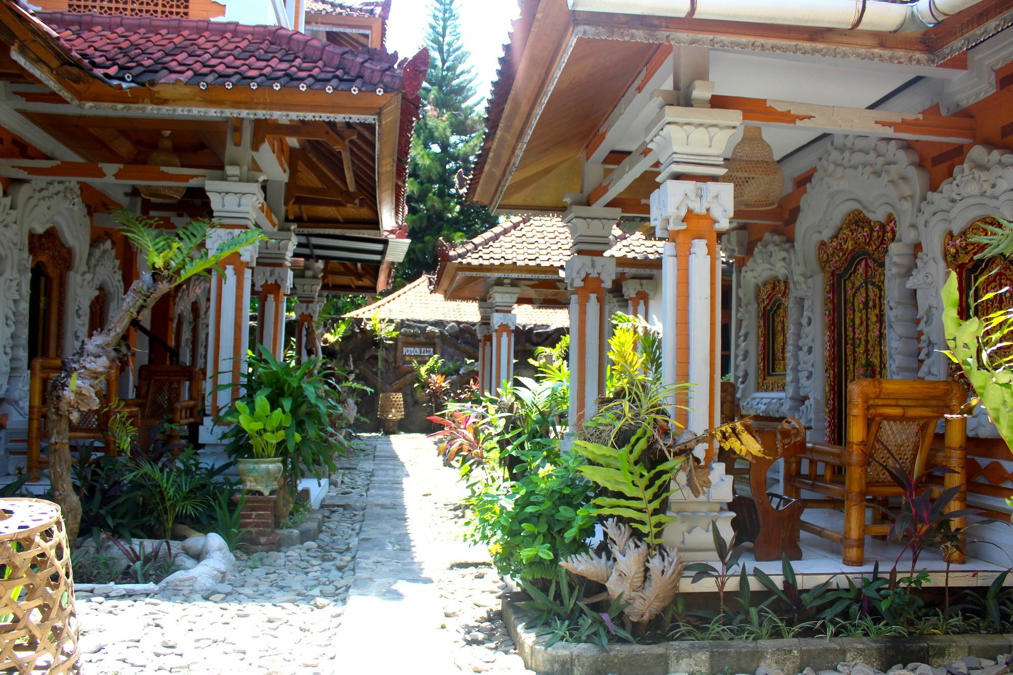 Lovina Palace Exterior photo